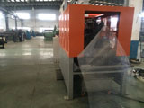 Straightening and slitting machine