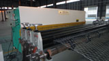 Straightening machine and cutting machine