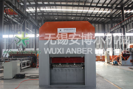 High speed expanded metal mesh machine