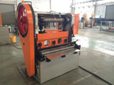 Expanded metal mesh making machine