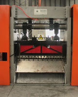 Expanded metal making machine