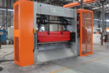 Metal expanding machine