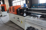 Hydraulic cutter on forming machine