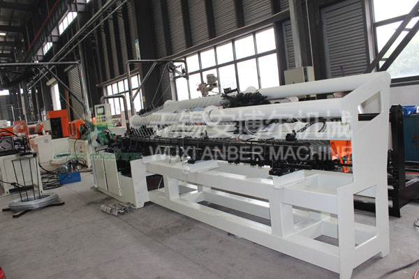 Chainlink fence machine