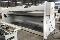 Shearing mesh machine