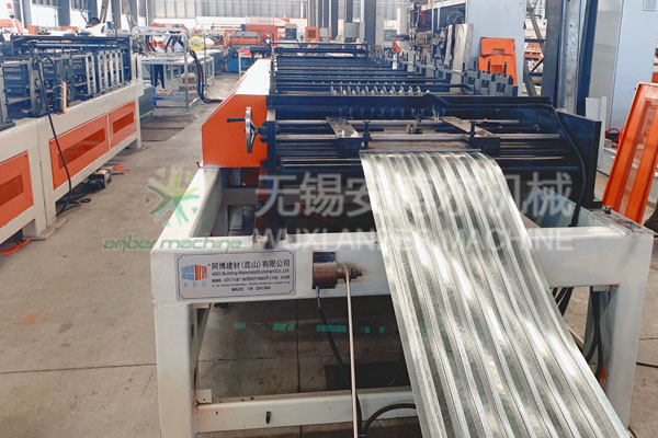 Rib lath production line with lath collector