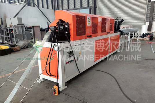 Expanded architrave bead machine