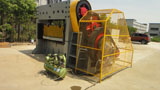 Expanded metal mesh making machine