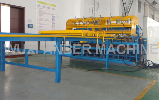 Fencing mesh welding machine