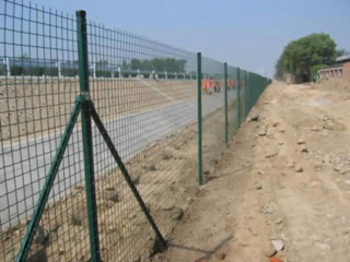 welded fence
